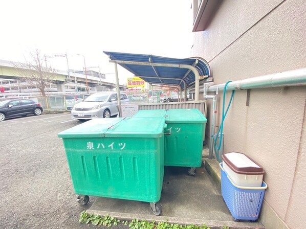 泉ハイツの物件外観写真